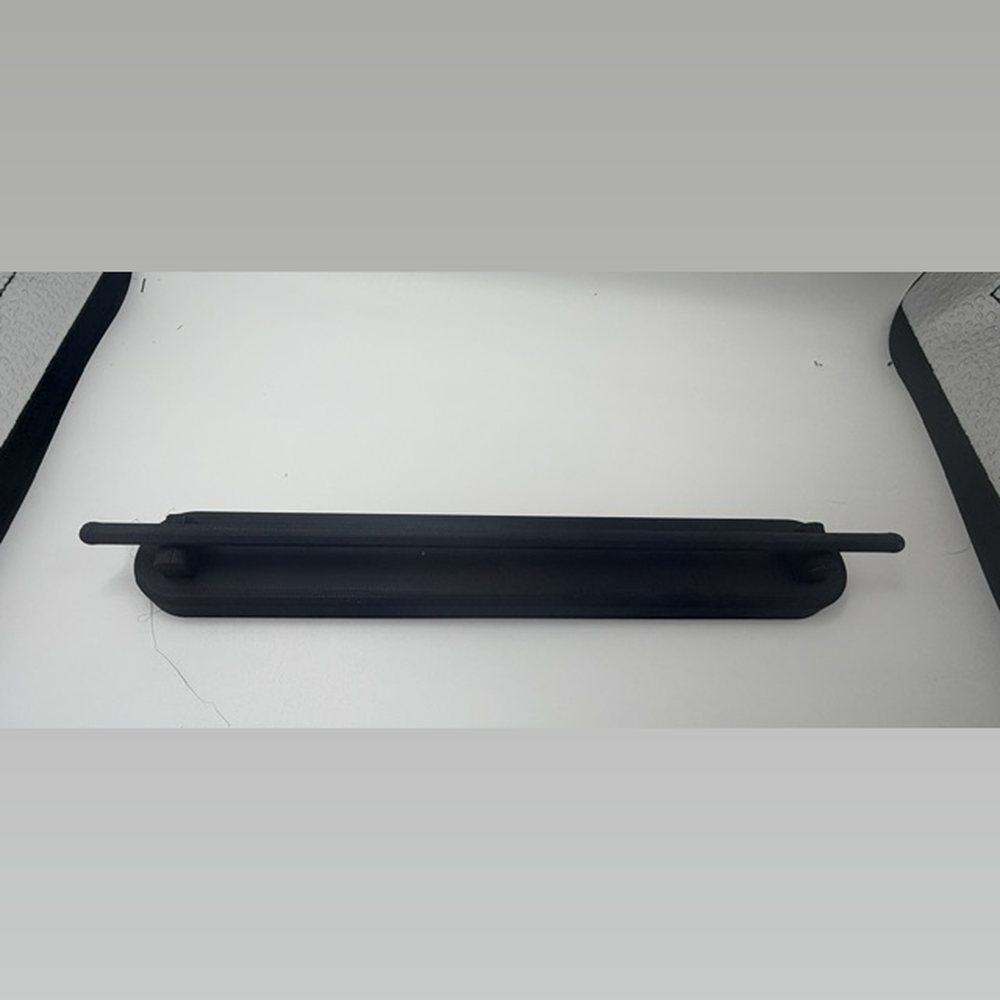 The towel bar style rail for clipping on figures